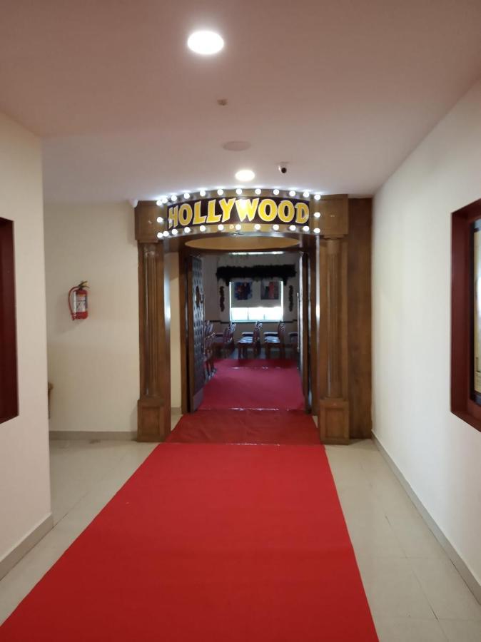 Cinemascope An Apart Hotel Chennai Bagian luar foto