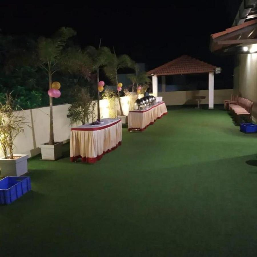 Cinemascope An Apart Hotel Chennai Bagian luar foto